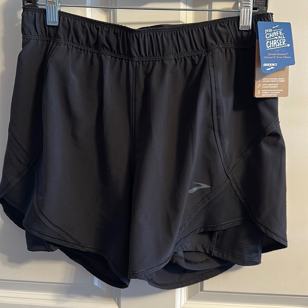 Women’s Brooks Chaser 5” 2-in-1 Short size medium